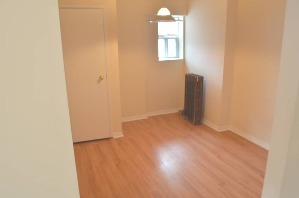 Danforth Ave Apartments, Apartments for Rent in East York, ON