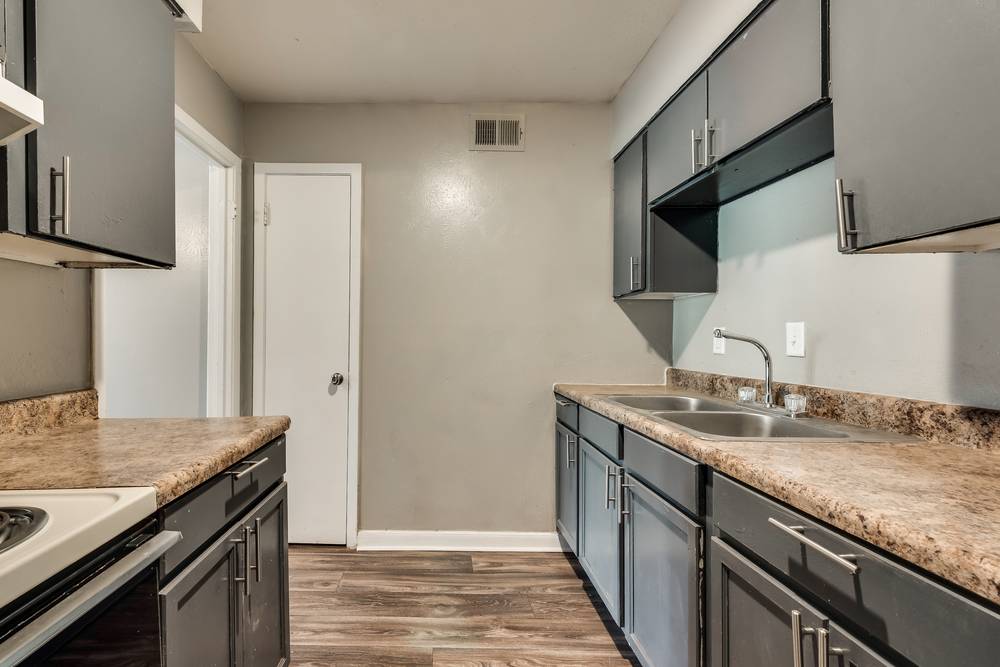 Mill House Apartments, Apartments for Rent in Dallas, TX