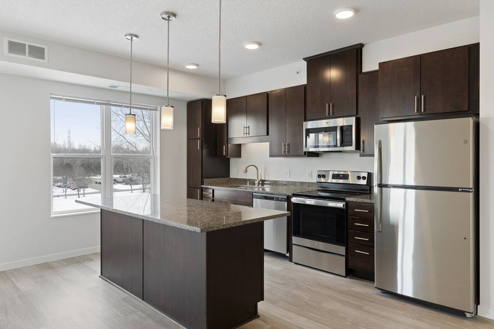 Aster House, Apartments for Rent in Eagan, MN