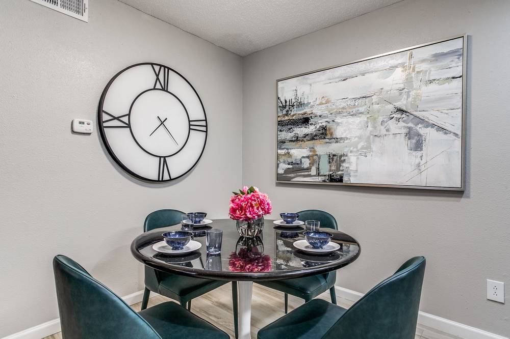 The Melville, Apartments for Rent in Dallas, TX