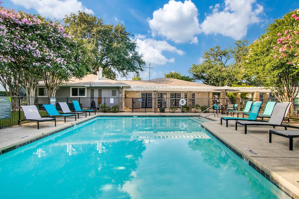 The Melville, Apartments for Rent in Dallas, TX