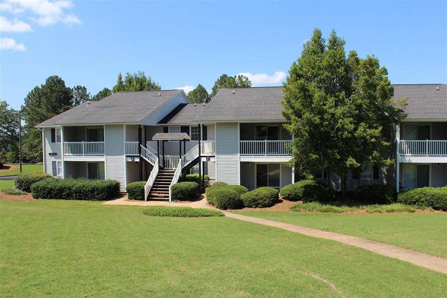 Lee's Crossing Apartment Homes, Apartments for Rent in La Grange, GA