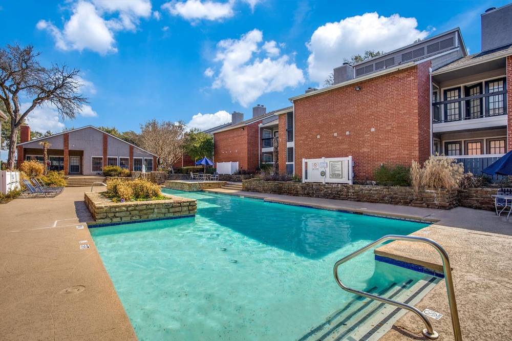 Rise at Highland Meadows, Apartments for Rent in Dallas, TX