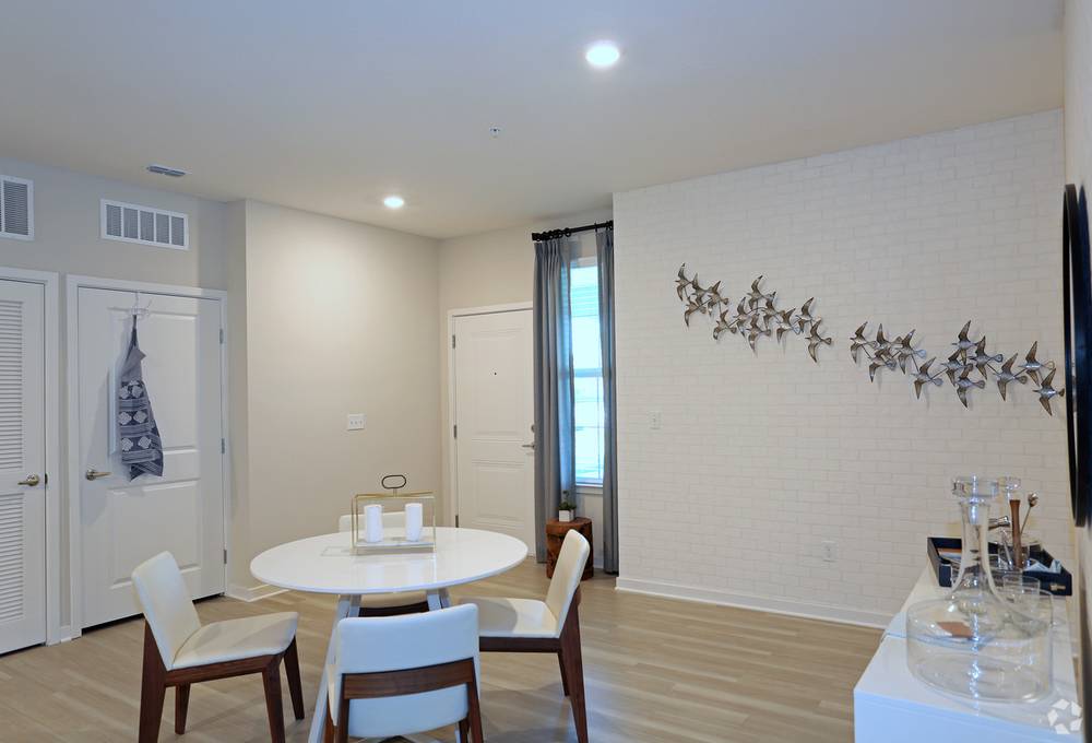 Shadetree Apartments, Apartments for Rent in Ruskin, FL